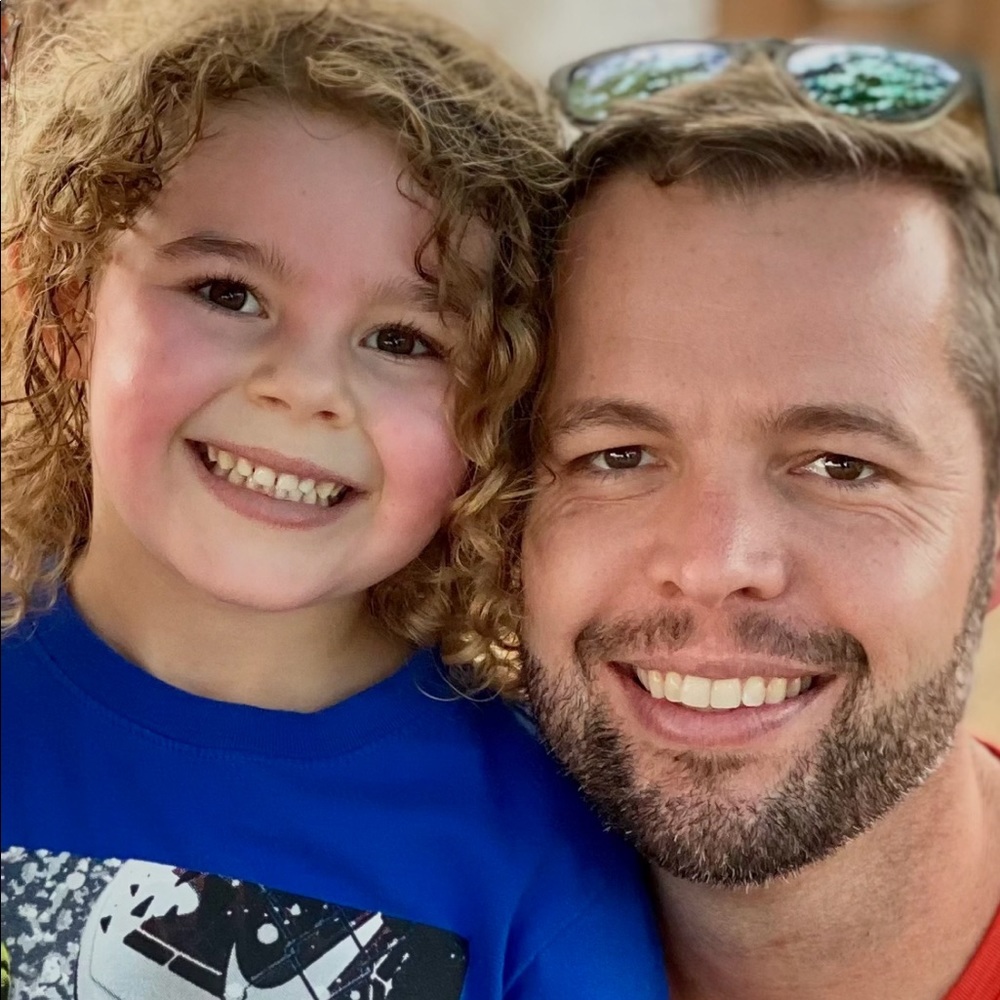 Meet your Posher, Levi